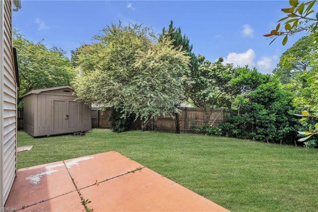 10 Warwick CIR, Chesapeake, VA 23320