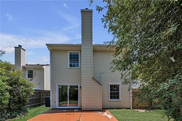10 Warwick CIR, Chesapeake, VA 23320