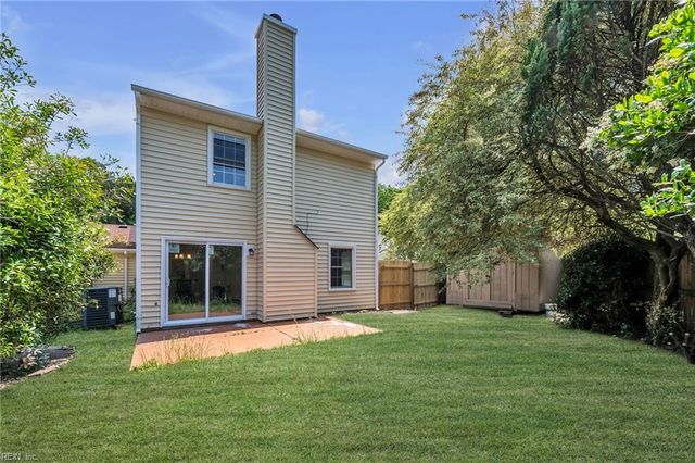 10 Warwick CIR, Chesapeake, VA 23320
