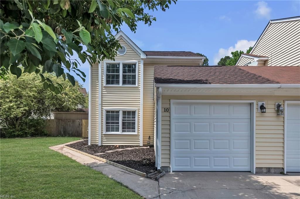 10 Warwick CIR, Chesapeake, VA 23320