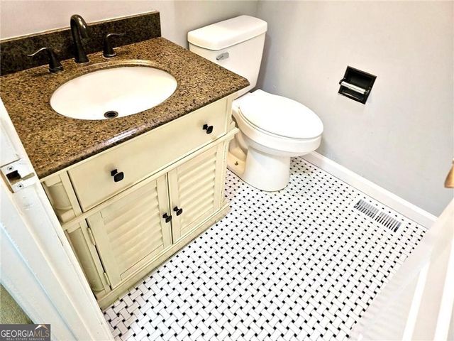 1244 Hickory Wood Drive NE, Woodstock, GA 30188