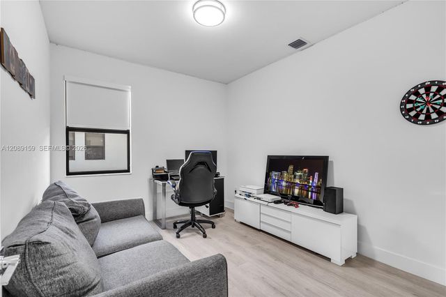 4363 NW 81st Avenue, Doral, FL 33166