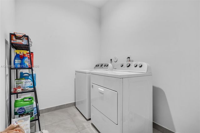 4363 NW 81st Avenue, Doral, FL 33166