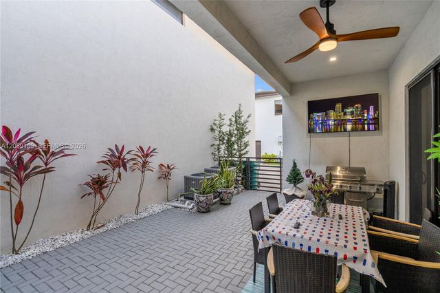 4363 NW 81st Avenue, Doral, FL 33166