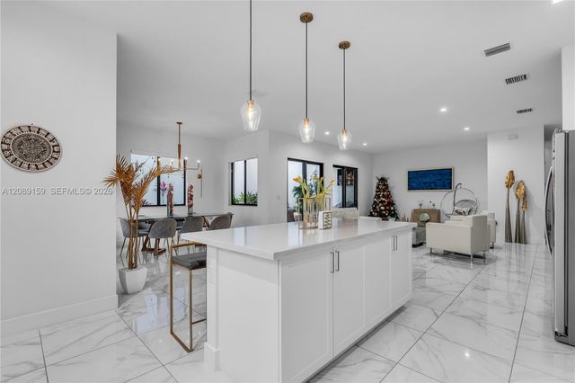 4363 NW 81st Avenue, Doral, FL 33166