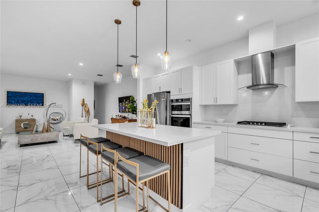 4363 NW 81st Avenue, Doral, FL 33166