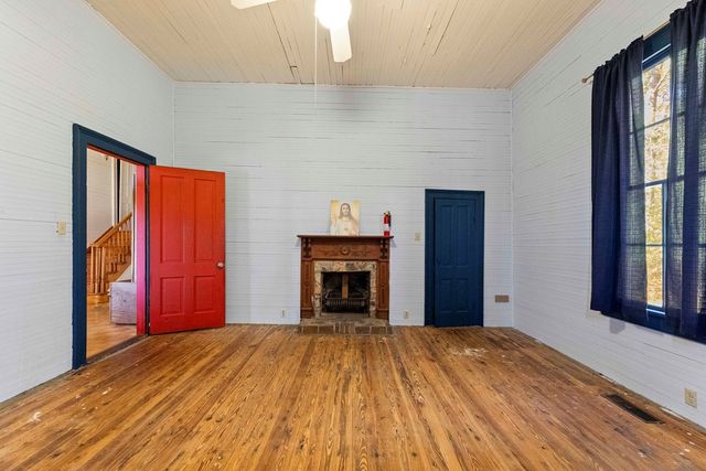 531 S Mountain Drive, Waverly Hall, GA 31831