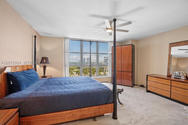3500 Mystic Pointe Dr 805, Aventura, FL 33180