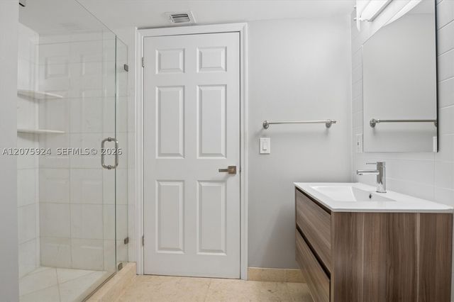 3500 Mystic Pointe Dr 805, Aventura, FL 33180