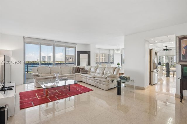 3500 Mystic Pointe Dr 805, Aventura, FL 33180