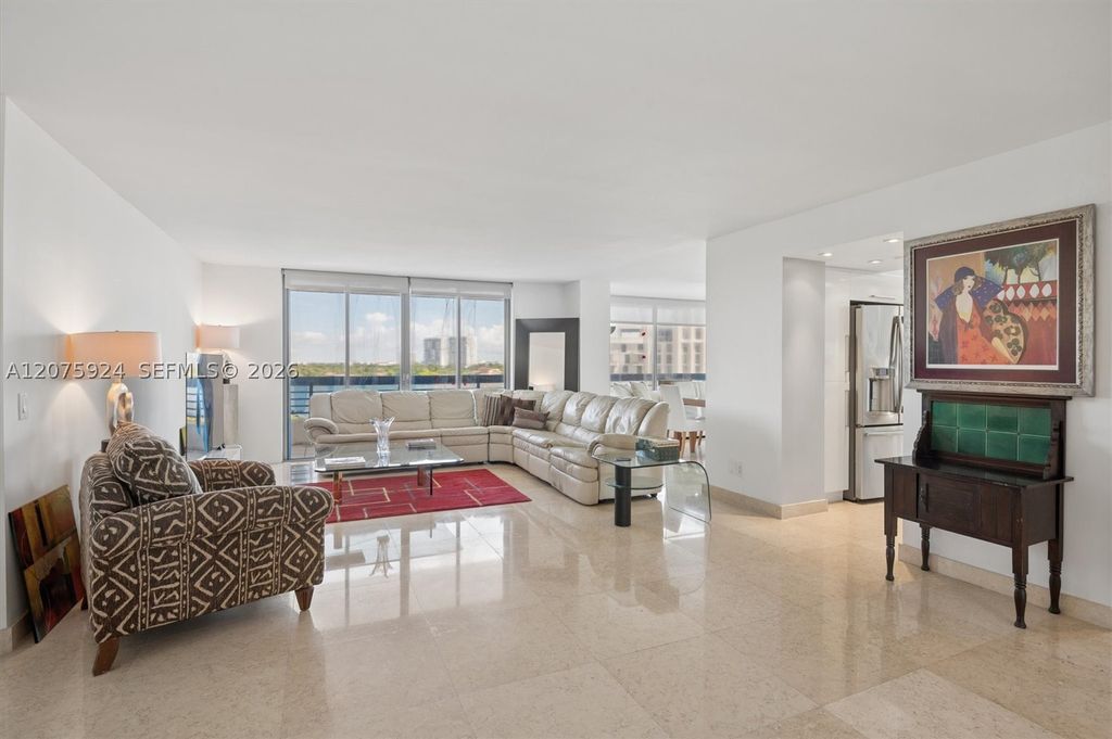 3500 Mystic Pointe Dr 805, Aventura, FL 33180