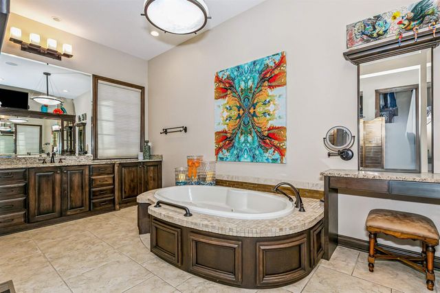 2009 N Clear Creek Court, Wichita, KS 67230