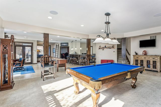 2009 N Clear Creek Court, Wichita, KS 67230