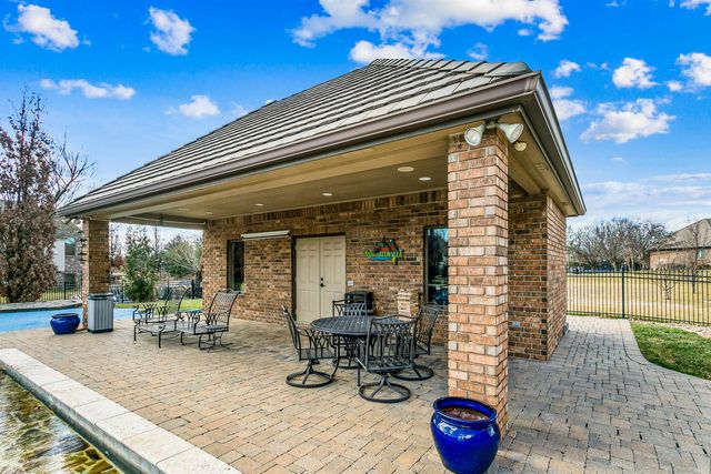 2009 N Clear Creek Court, Wichita, KS 67230