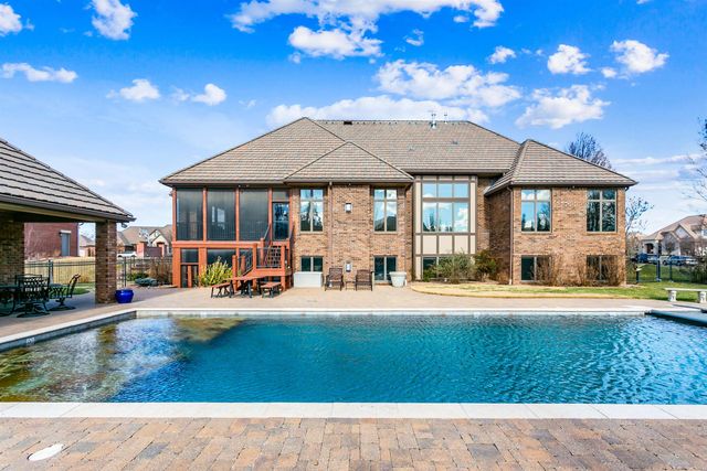 2009 N Clear Creek Court, Wichita, KS 67230