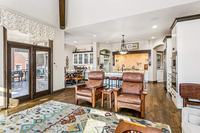 2009 N Clear Creek Court, Wichita, KS 67230