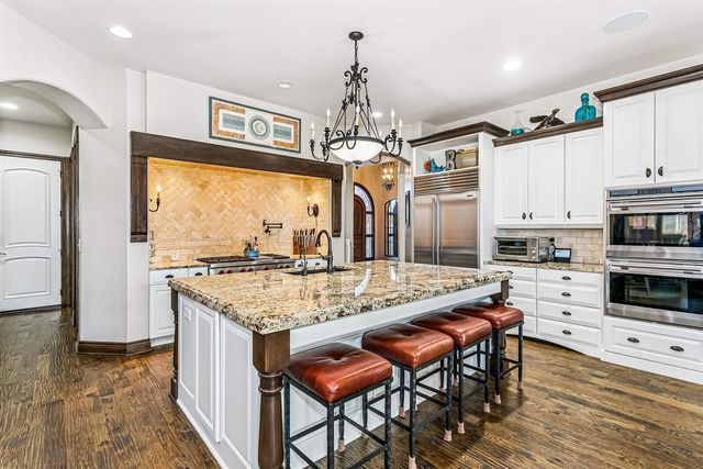 2009 N Clear Creek Court, Wichita, KS 67230