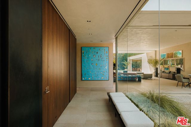 717 Moreno Avenue, Los Angeles, CA 90049