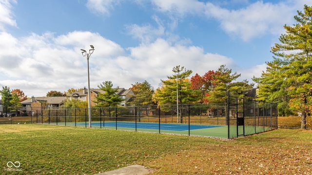 4530 Village Court 5, Indianapolis, IN 46254