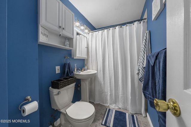 72 Barkalow Avenue, Freehold, NJ 07728