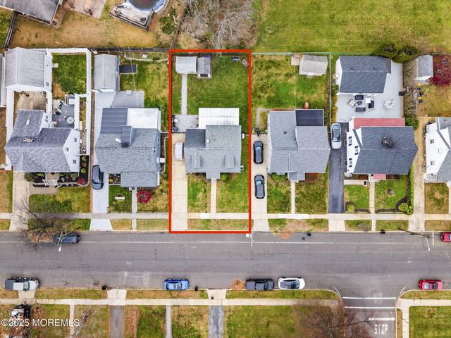 72 Barkalow Avenue, Freehold, NJ 07728