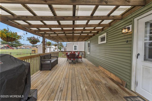 72 Barkalow Avenue, Freehold, NJ 07728