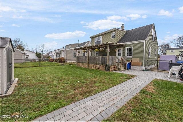 72 Barkalow Avenue, Freehold, NJ 07728