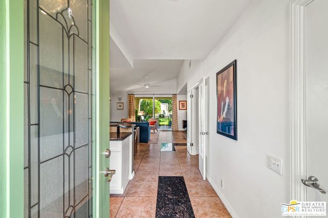 2102 S Via Mazatlan, Palm Springs, CA 92264