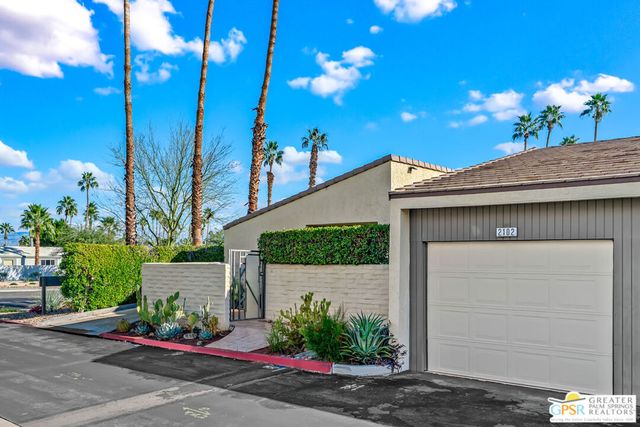 2102 S Via Mazatlan, Palm Springs, CA 92264
