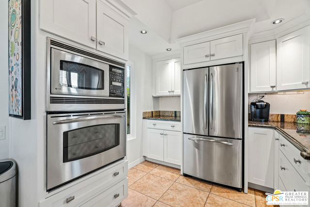 2102 S Via Mazatlan, Palm Springs, CA 92264