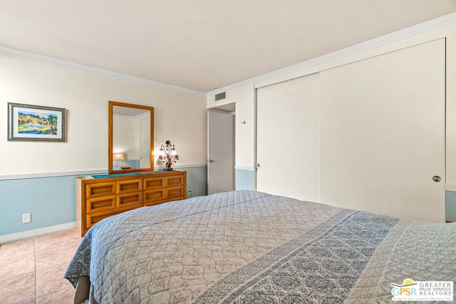 2102 S Via Mazatlan, Palm Springs, CA 92264