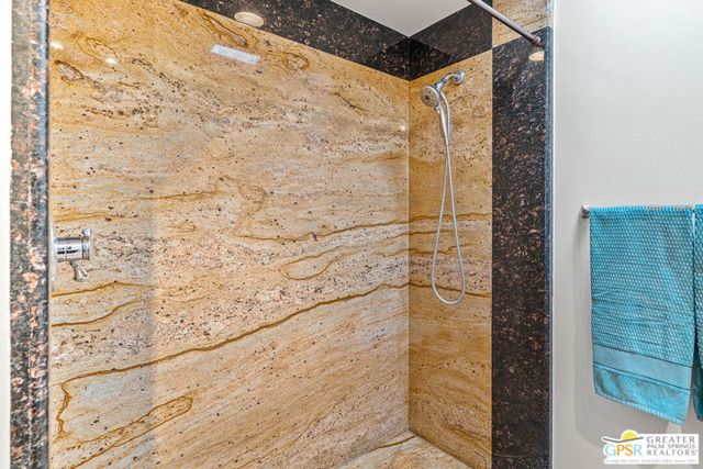 2102 S Via Mazatlan, Palm Springs, CA 92264