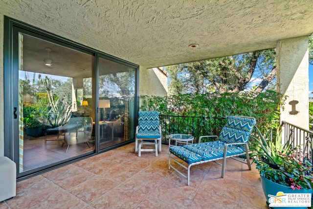 2102 S Via Mazatlan, Palm Springs, CA 92264