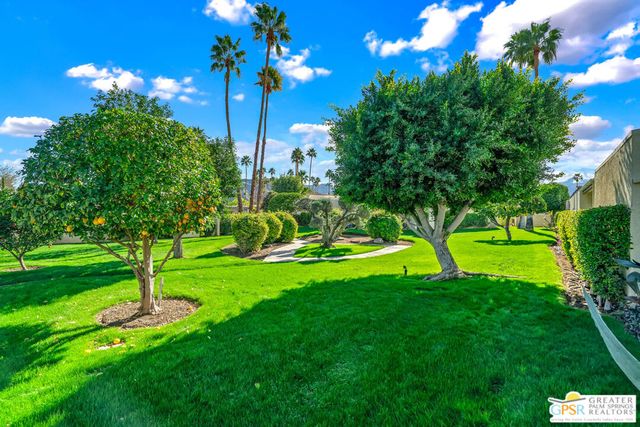 2102 S Via Mazatlan, Palm Springs, CA 92264