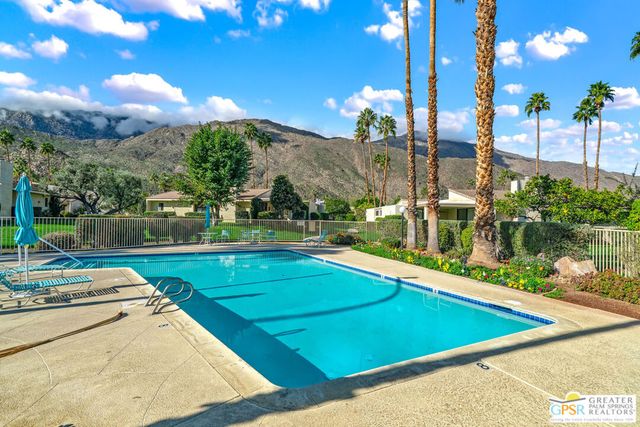 2102 S Via Mazatlan, Palm Springs, CA 92264
