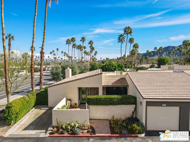 2102 S Via Mazatlan, Palm Springs, CA 92264