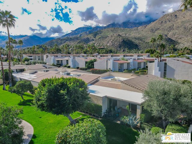 2102 S Via Mazatlan, Palm Springs, CA 92264