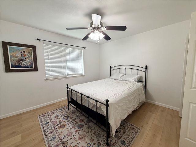 2303 Fall River Drive, Arlington, TX 76006