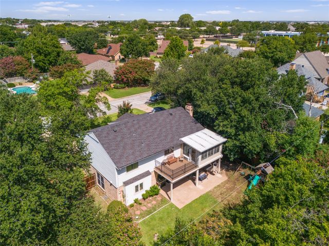 2303 Fall River Drive, Arlington, TX 76006