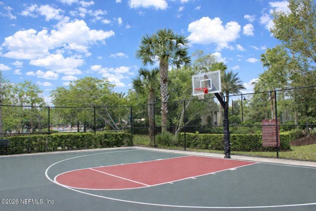 532 GRAMPIAN HIGHLANDS Drive, St. Johns, FL 32259