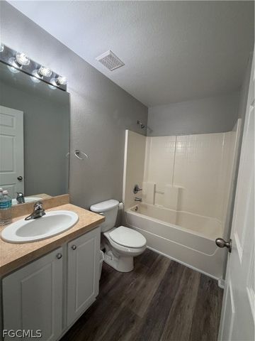 4311 NE 23rd PL, Cape Coral, FL 33909