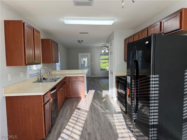 4311 NE 23rd PL, Cape Coral, FL 33909