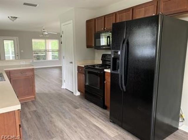 4311 NE 23rd PL, Cape Coral, FL 33909