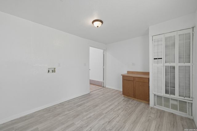 9139 LYTLE AVE, San Antonio, TX 78224