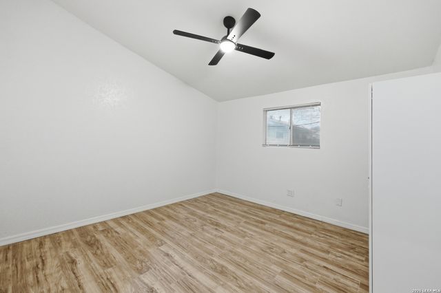 9139 LYTLE AVE, San Antonio, TX 78224