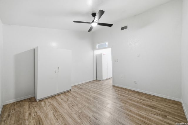 9139 LYTLE AVE, San Antonio, TX 78224