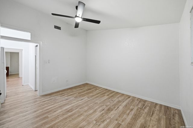 9139 LYTLE AVE, San Antonio, TX 78224