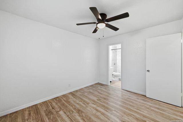 9139 LYTLE AVE, San Antonio, TX 78224