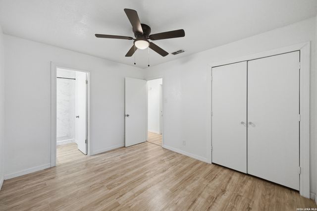 9139 LYTLE AVE, San Antonio, TX 78224