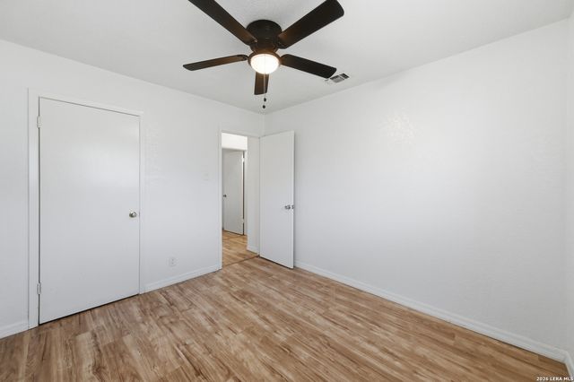 9139 LYTLE AVE, San Antonio, TX 78224